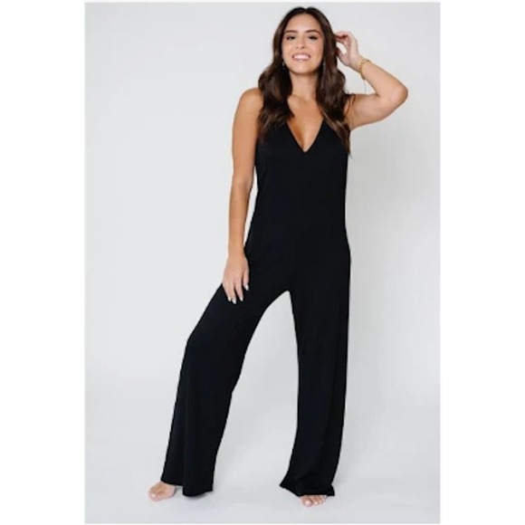 Monuit Pants - NWT Monuit LG Patricia Jumpsuit V Neck Black 125162